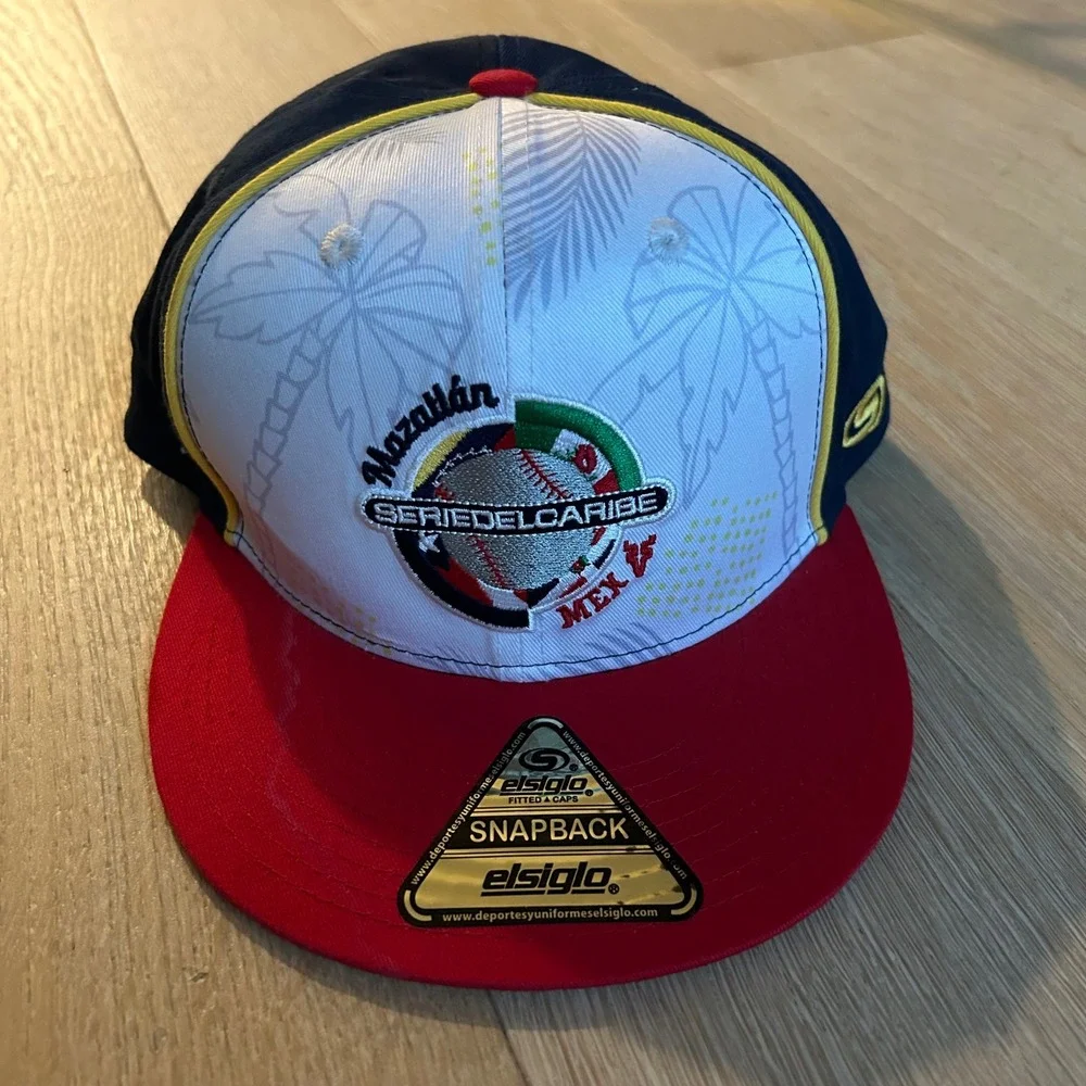 El Siglo Serie del Caribe Mazatlan 2021 Hat Mens OSFA Navy White Red Snapback‎